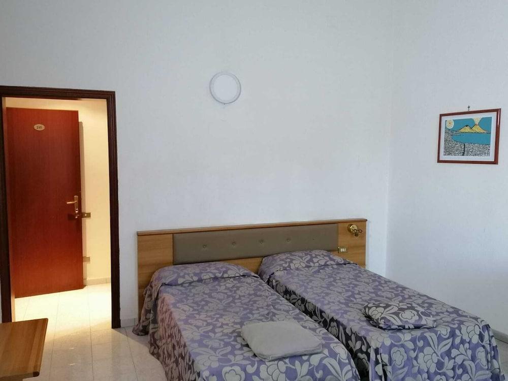 Hotel Santa Marta Pozzuoli Eksteriør billede